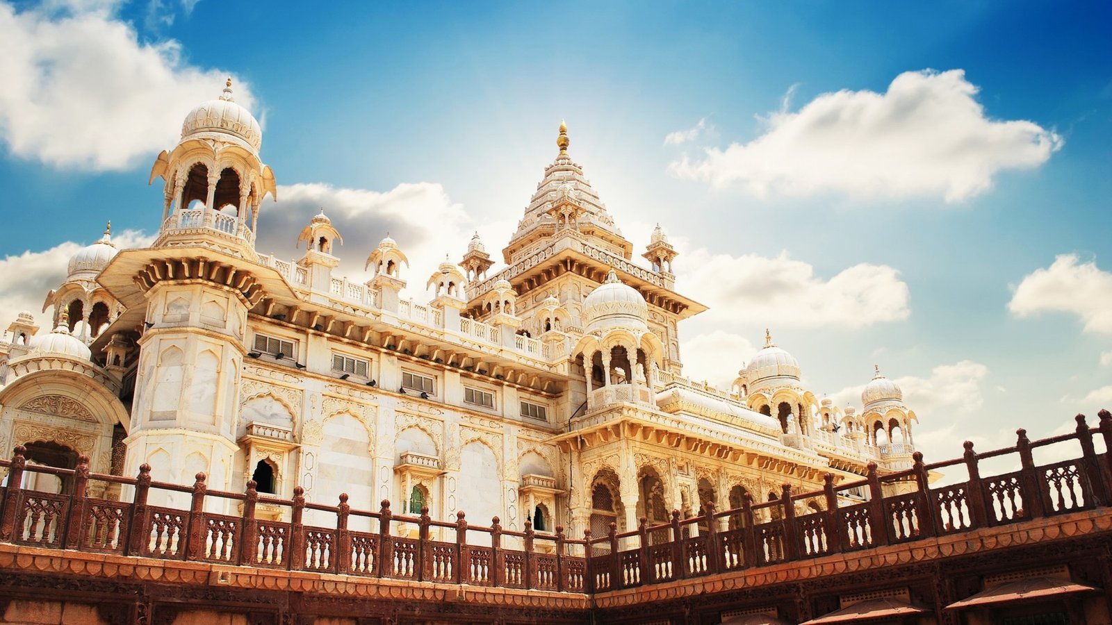Jaipur, Rajasthan, New Year celebration 2025: localhi