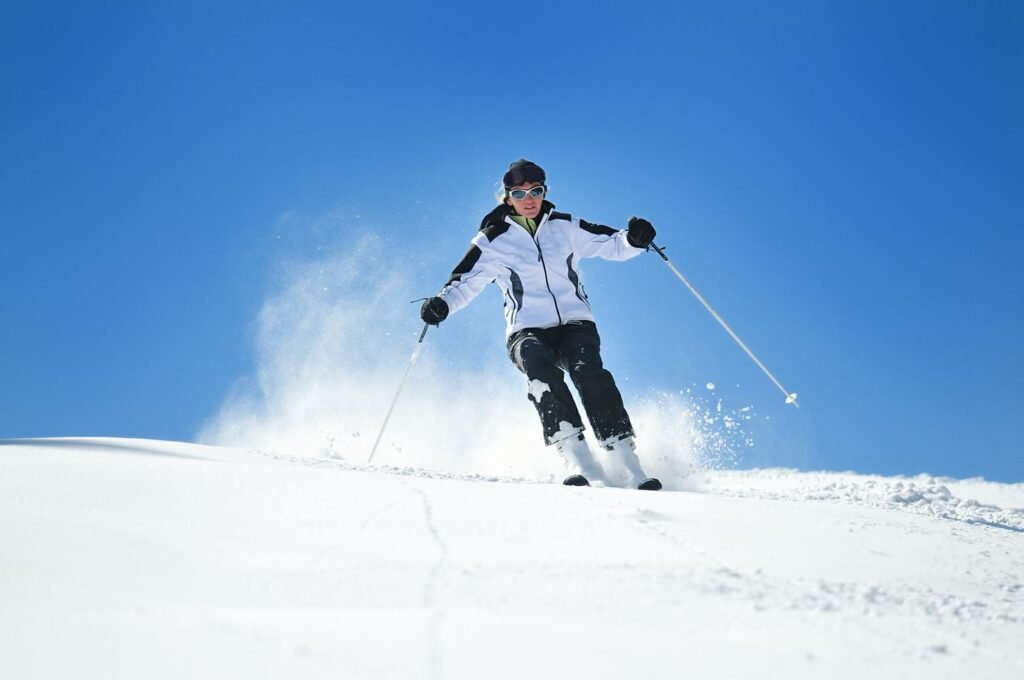 gulmarg, Skiing, Snow adventure, New year celebration, India 2025: localhi