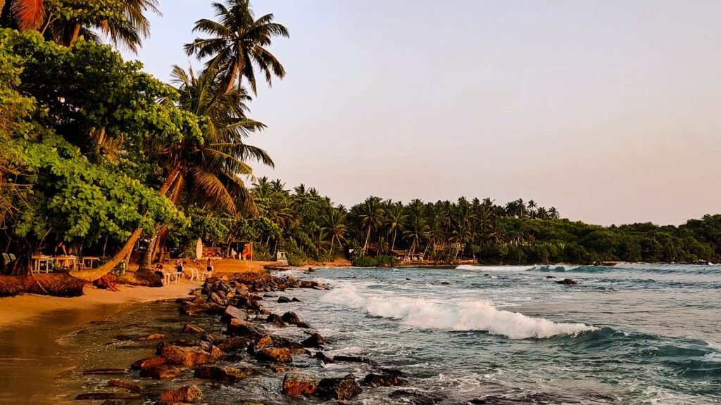 Hiriketiya, Sri Lanka: localhi