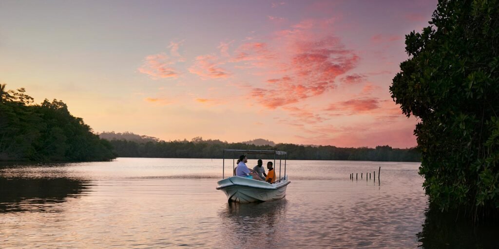 Koggala Lake, Ahangama, Sri Lanka: localhi
